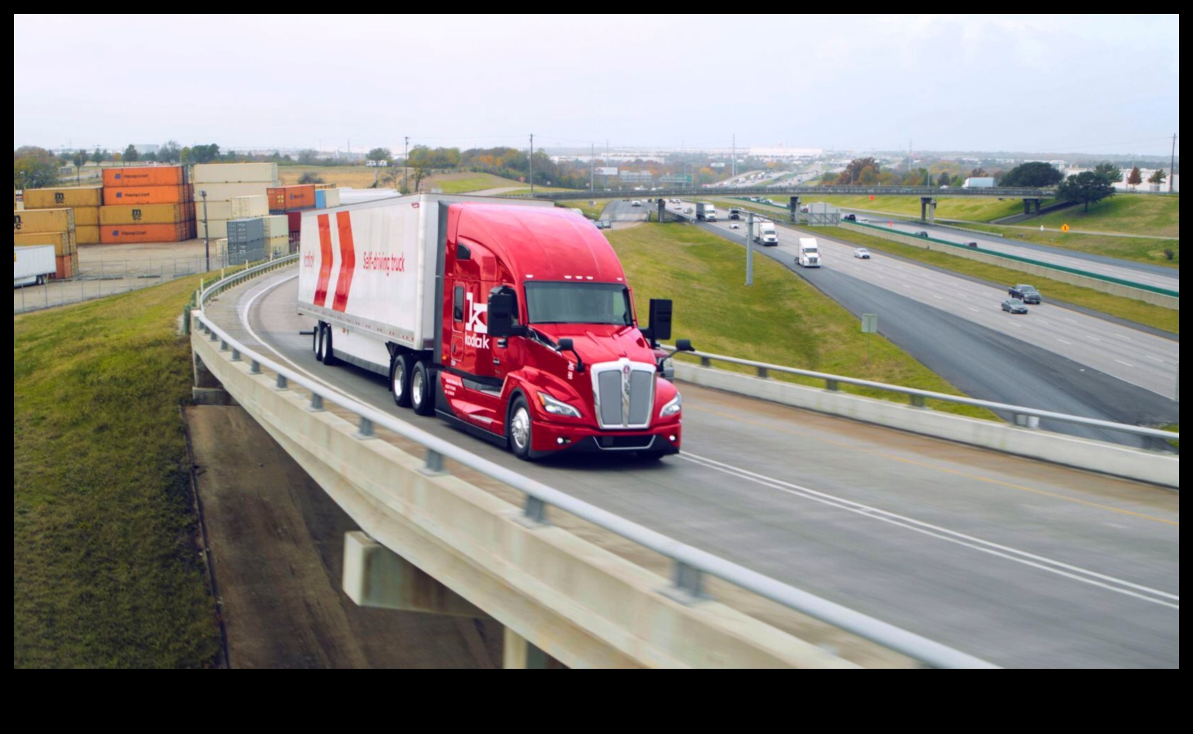 Ceļa hronikas: personīgi stāsti no kravas automašīnu vadītājiem uz atklātā ceļa