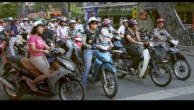 Pilsētas izpēte: pārvietošanās pa pilsētas ielām ar veikliem un stilīgiem motocikliem